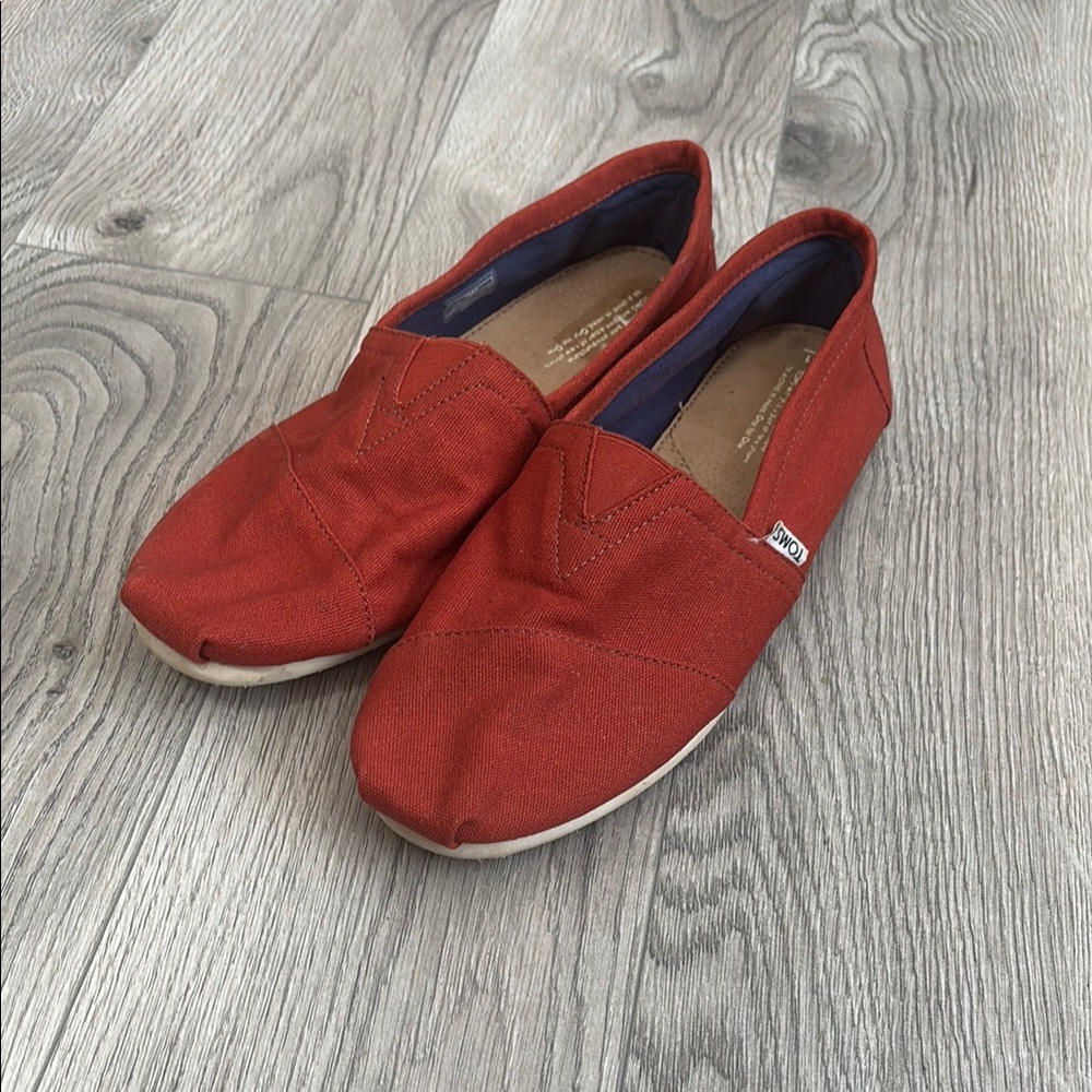Toms Orange Canvas Loafers Slip-Ons Shoes Size 11